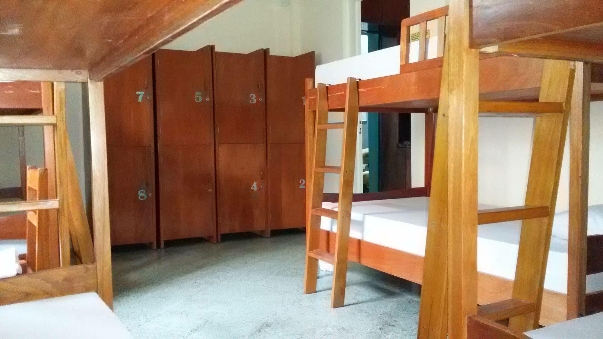 Hamaca Paraguaya Hostel Asunción Exterior foto